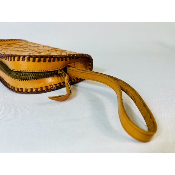 Vintage Hand Tooled 1950s/1960s Floral Leather Clutch Wallet Accessories - Picture 3 of 10